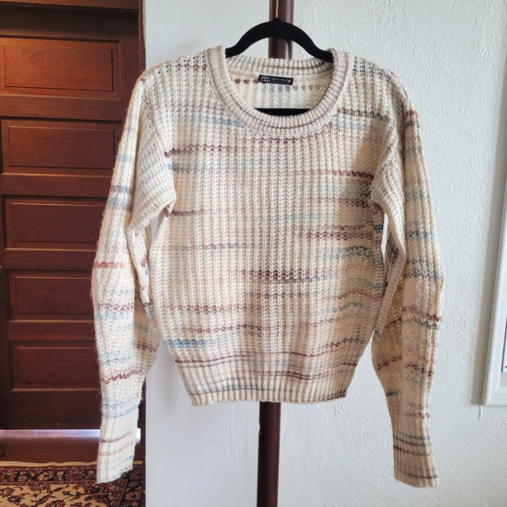 NWOT Zara Cozy Cream Sweater with Oversized Sleeves - Women's Size Medium